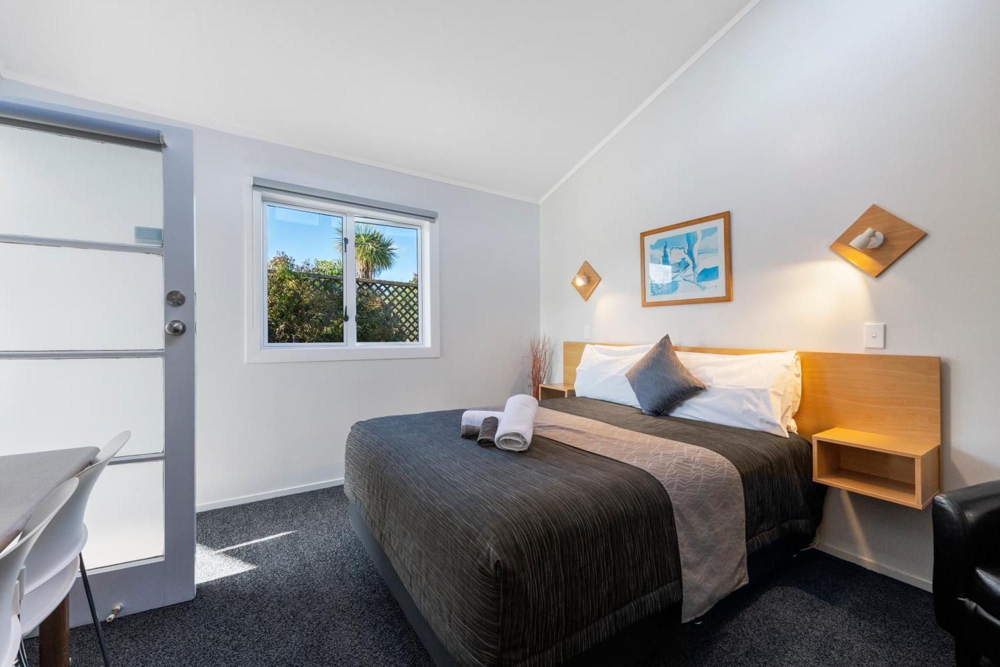 Central Inn Taupo Exterior photo